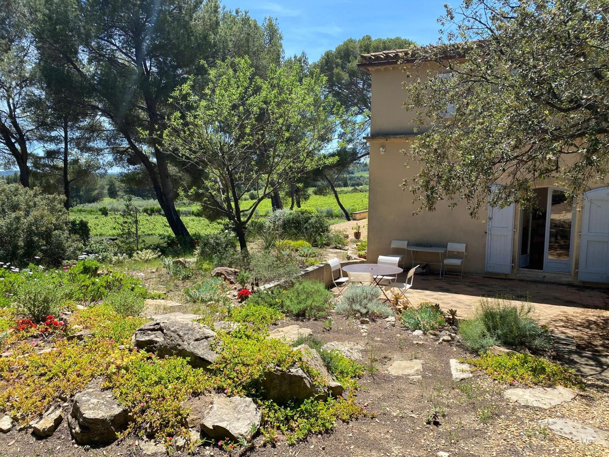 Domaine De Fondouce Bed & Breakfast Villeveyrac Exterior photo